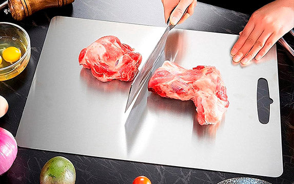 HOMEVOLUTION™ Titanium Cutting Board